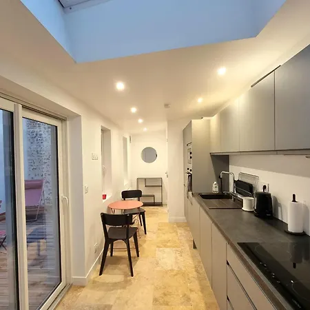 Serenity House - Beautiful Town House With Terrace 6p Vakantiehuis *