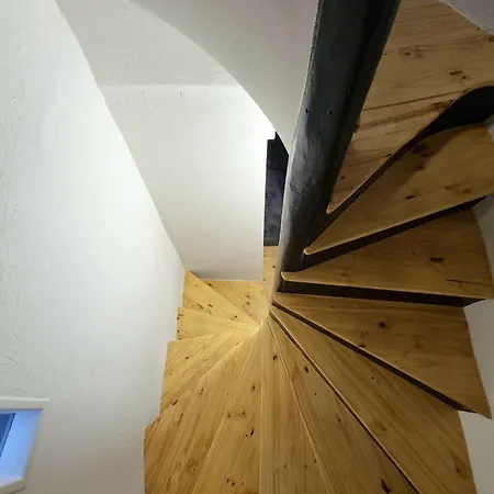 Ferienhaus Serenity House - Beautiful Town House With Terrace 6p